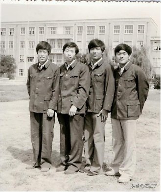 图片1.png 校友文萃