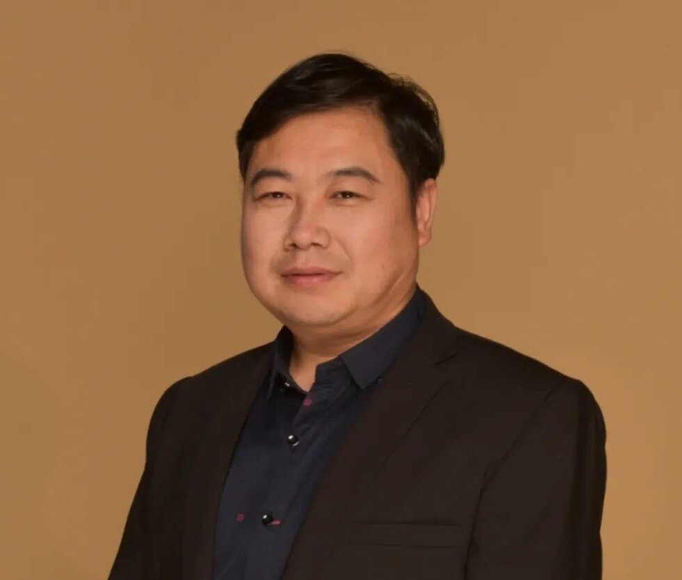 欢迎校友携“师二代”回家 对照阅读